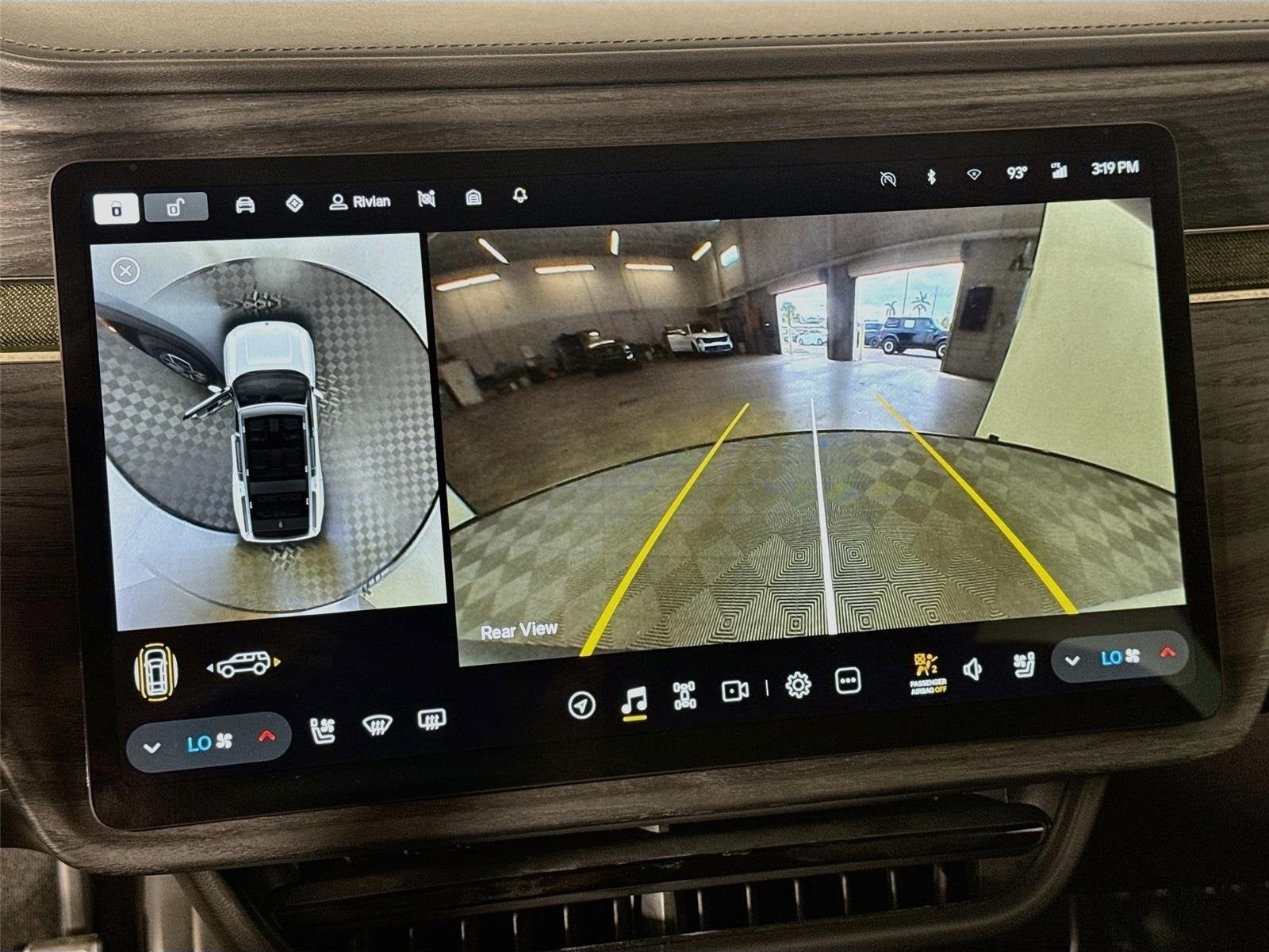 2023 Rivian R1S Adventure