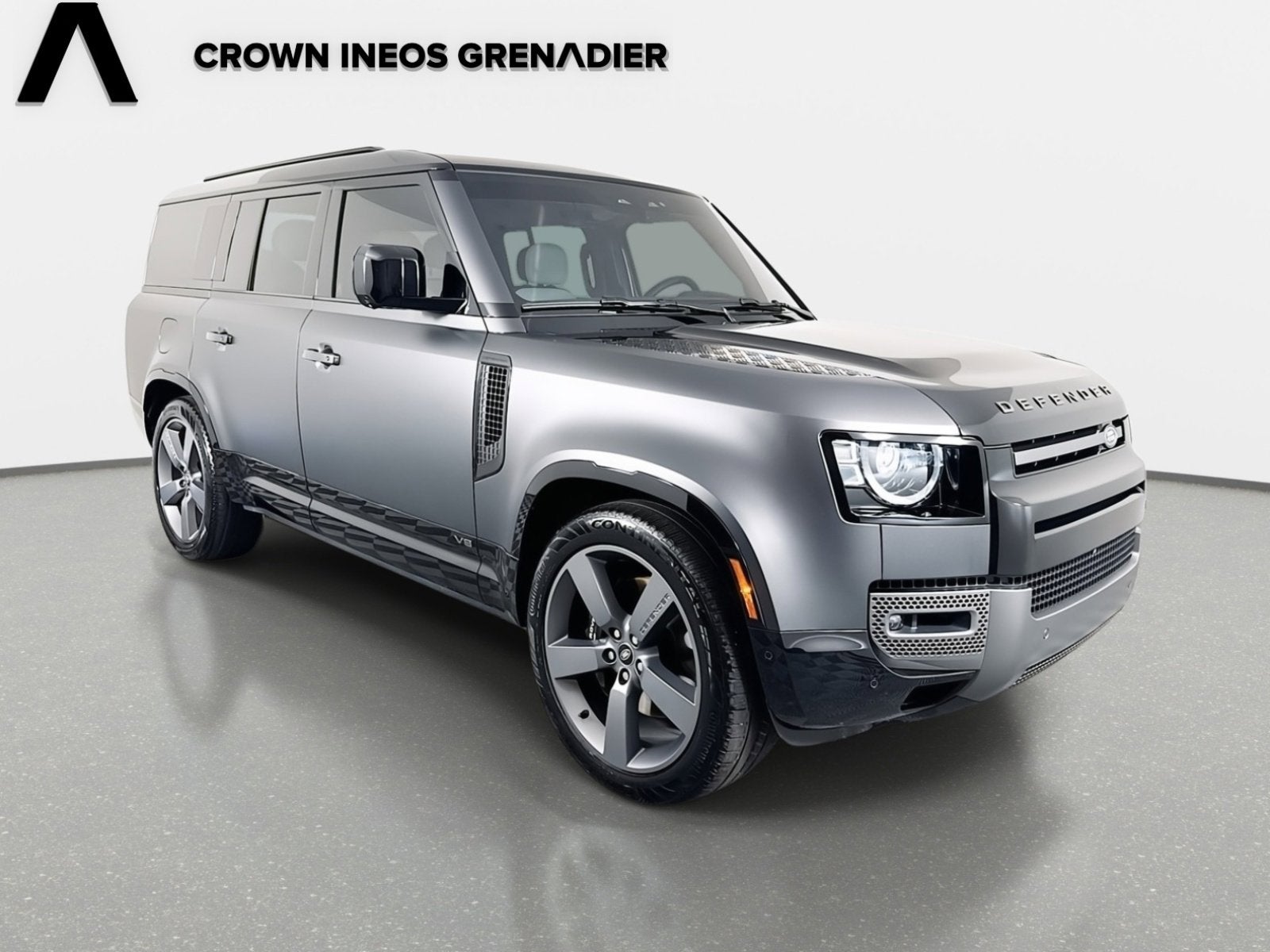 2025 Land Rover Defender V8