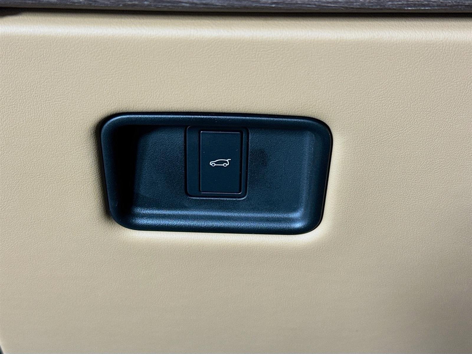 2024 Land Rover Range Rover SE