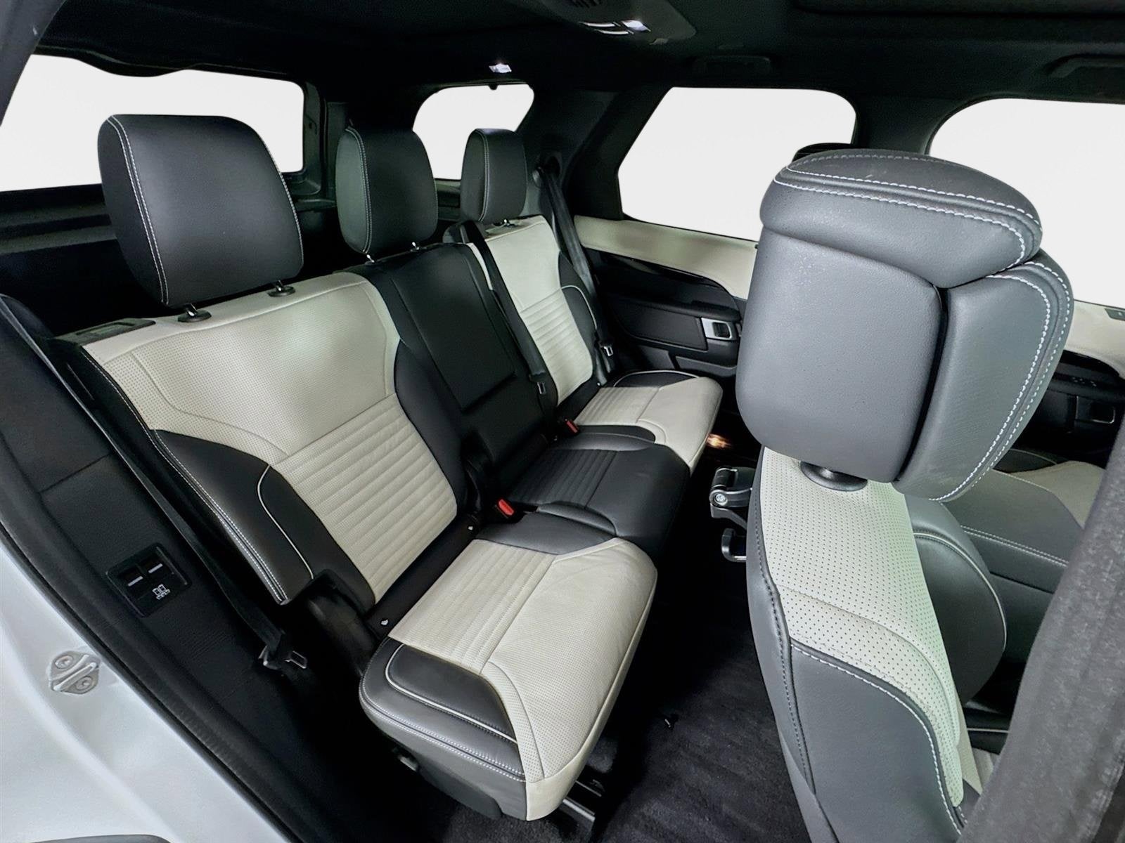 2023 Land Rover Discovery HSE R-Dynamic