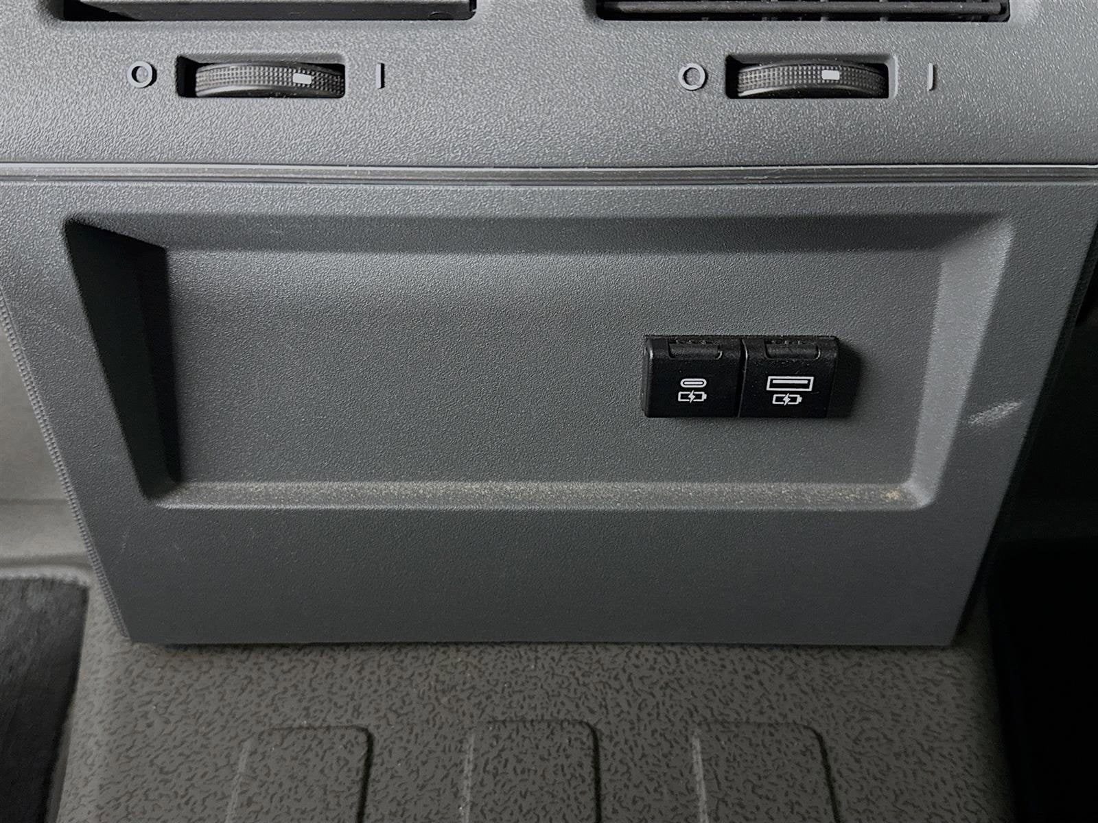 2025 INEOS Grenadier Station Wagon Fieldmaster Edition