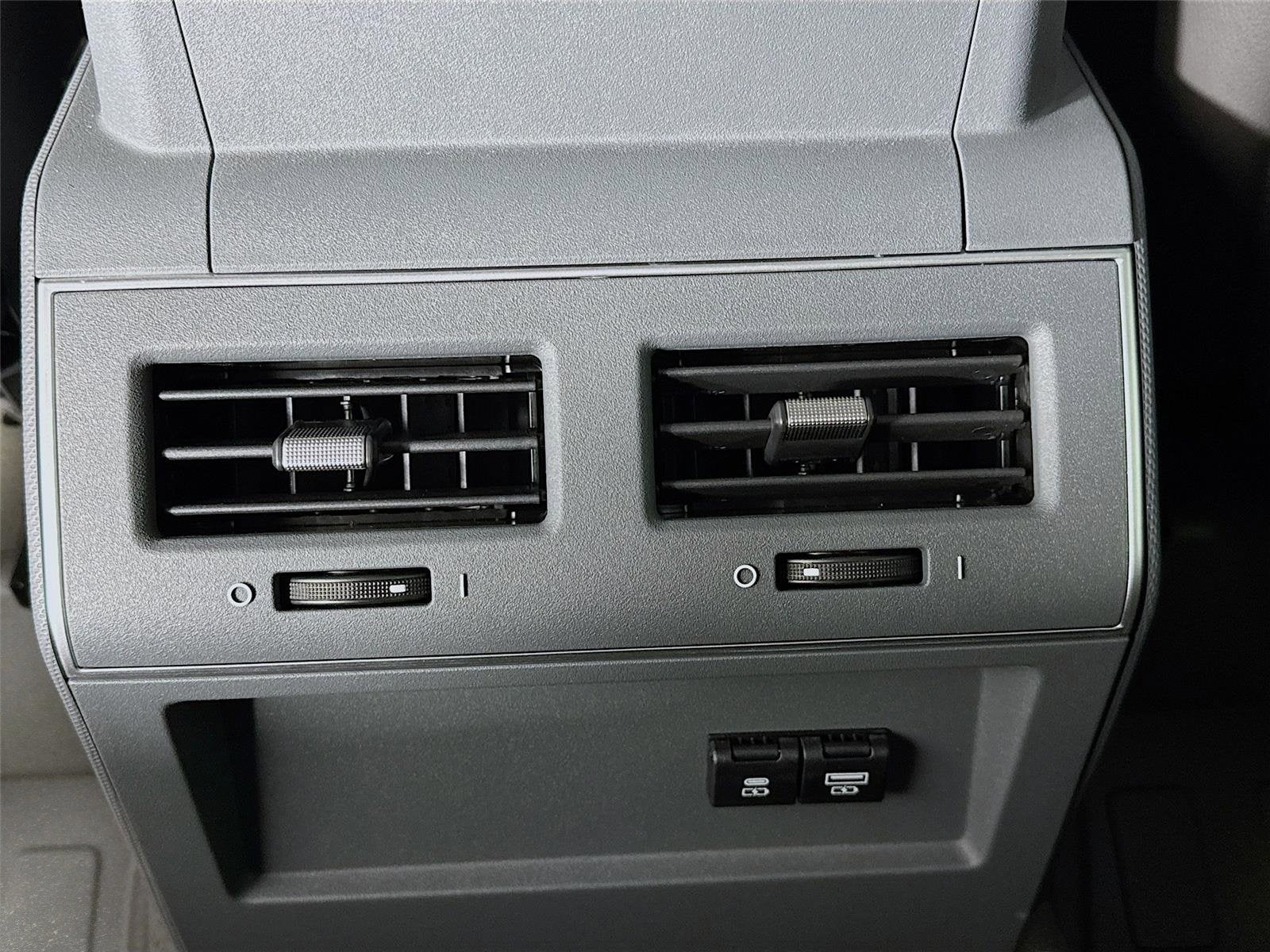 2025 INEOS Grenadier Station Wagon Fieldmaster Edition