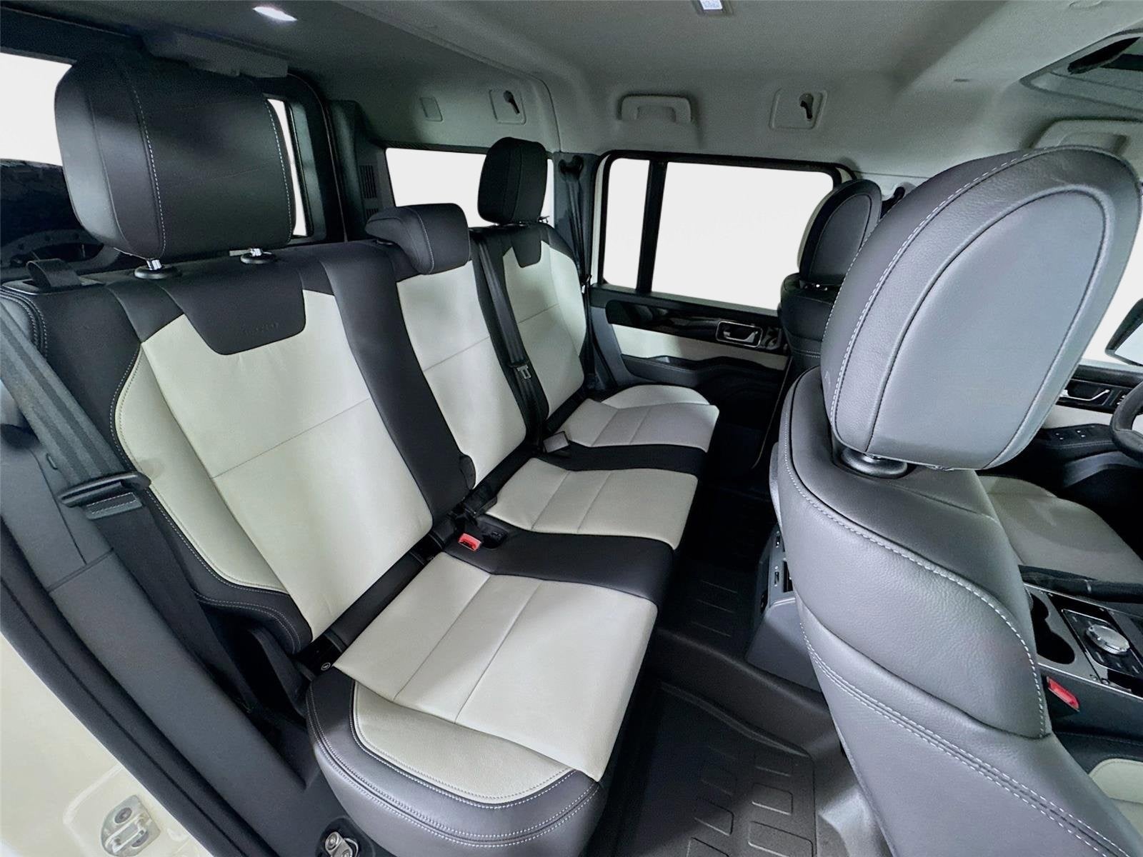 2025 INEOS Grenadier Station Wagon Fieldmaster Edition