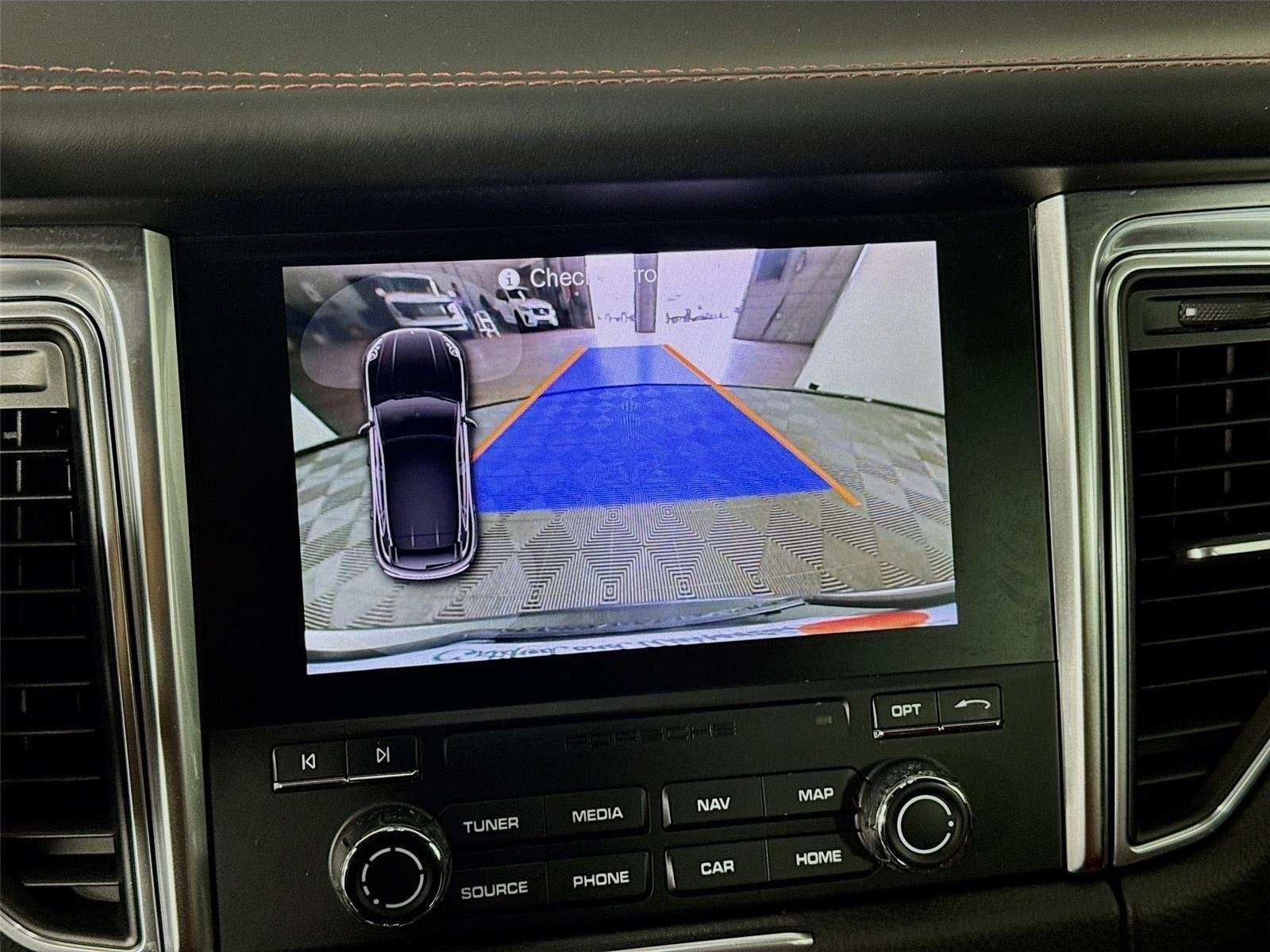 2018 Porsche Macan Base