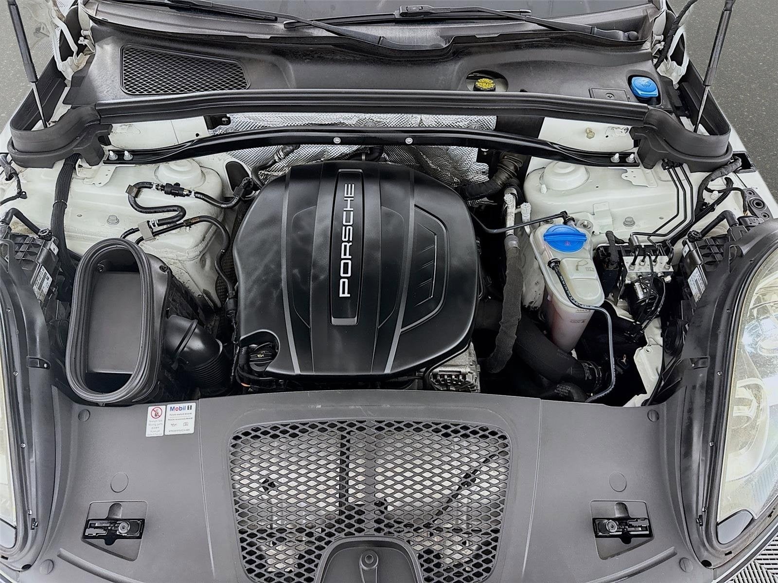 2018 Porsche Macan Base