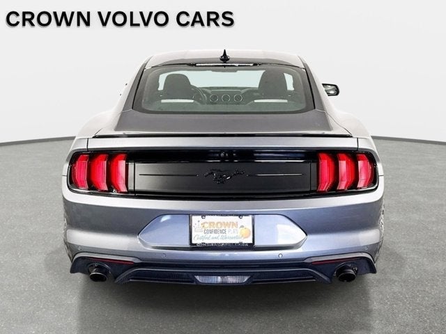 2022 Ford Mustang EcoBoost