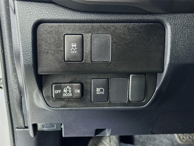 2023 Toyota Tacoma 2WD SR5