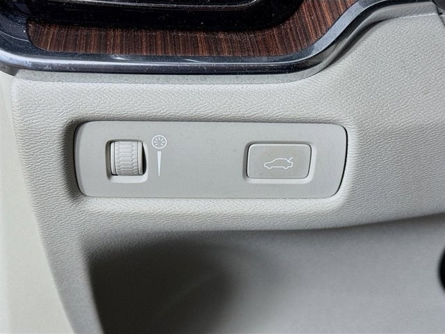 2021 Volvo S60 Momentum