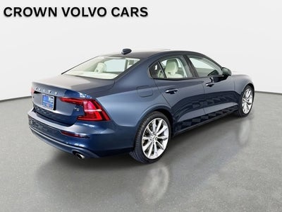2021 Volvo S60 Momentum