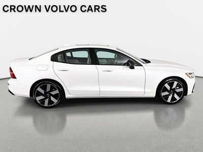2024 Volvo S60 Recharge Plug-In Hybrid Plus Dark Theme
