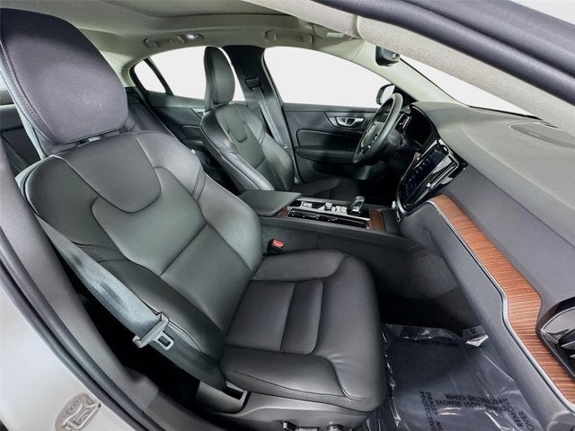 2025 Volvo S60 Plus