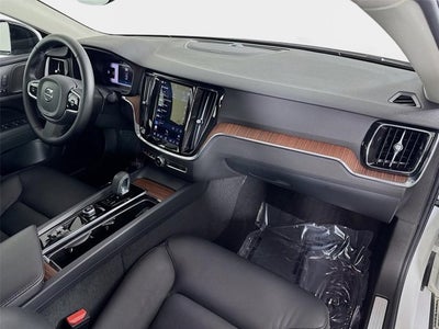 2025 Volvo S60 Plus