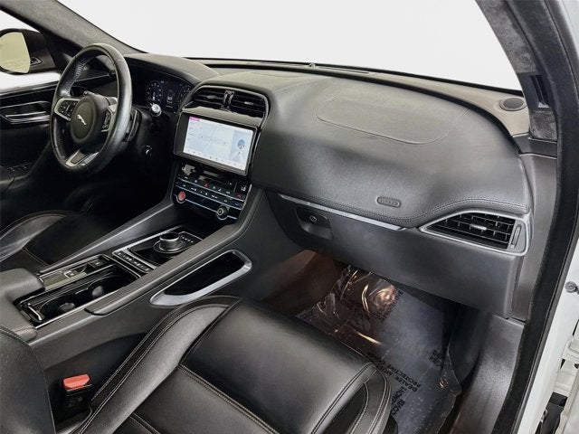 2020 Jaguar F-PACE 25t Prestige
