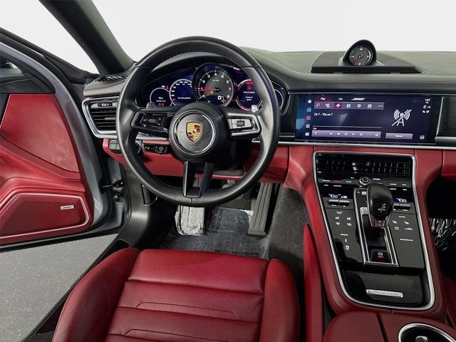 2022 Porsche Panamera 4 Platinum Edition