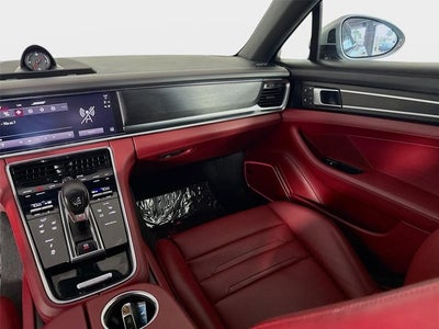 2022 Porsche Panamera 4 Platinum Edition