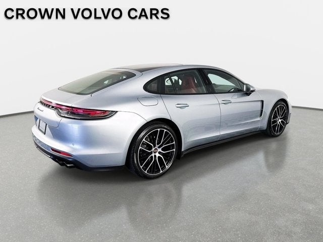 2022 Porsche Panamera 4 Platinum Edition