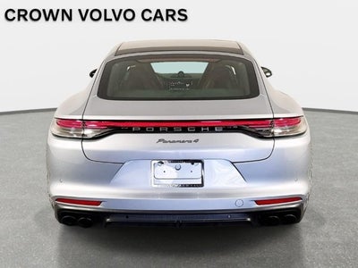 2022 Porsche Panamera 4 Platinum Edition