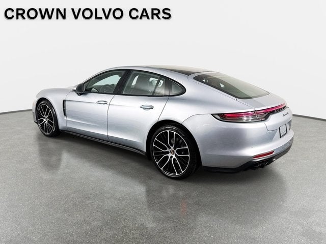 2022 Porsche Panamera 4 Platinum Edition