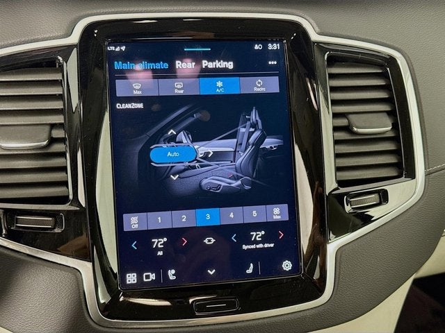 2024 Volvo XC90 Ultimate Bright Theme