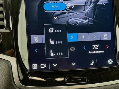 2024 Volvo XC90 Ultimate Bright Theme