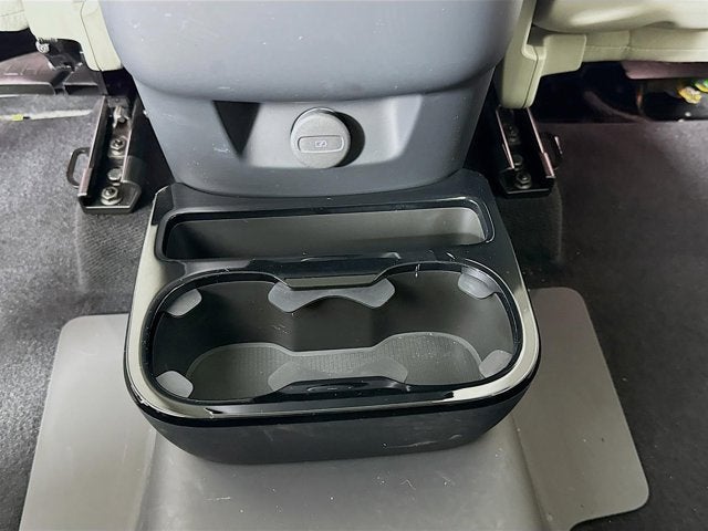 2024 Volvo XC90 Ultimate Bright Theme