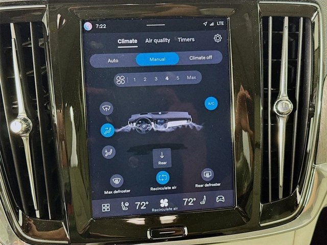 2025 Volvo V90 Cross Country Plus