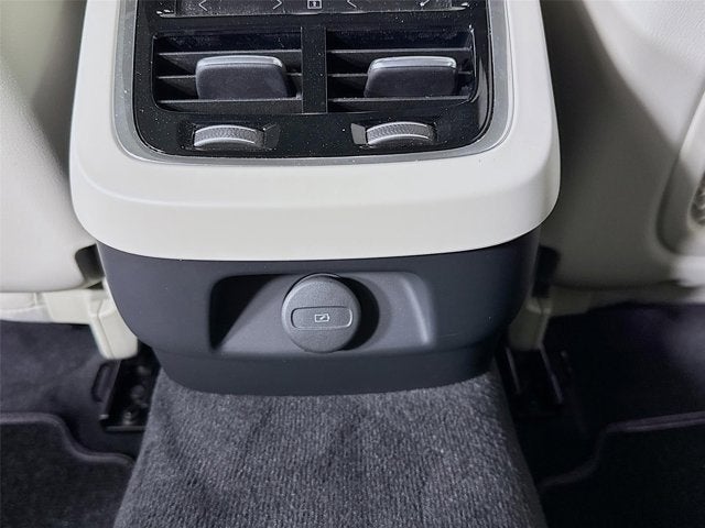 2025 Volvo V90 Cross Country Plus