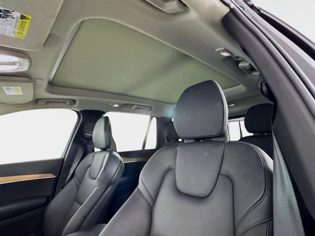 2024 Volvo XC90 Plus Bright Theme
