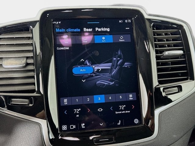 2024 Volvo XC90 Plus Bright Theme