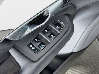 2024 Volvo XC90 Plus Bright Theme