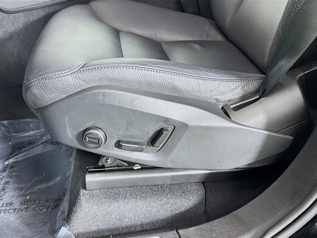 2024 Volvo XC90 Plus Bright Theme