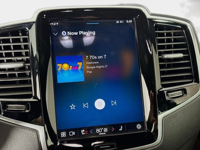 2024 Volvo XC90 Plus Bright Theme