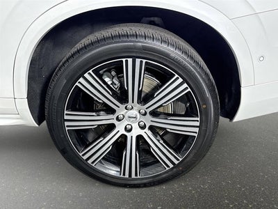 2024 Volvo XC90 Plus Bright Theme