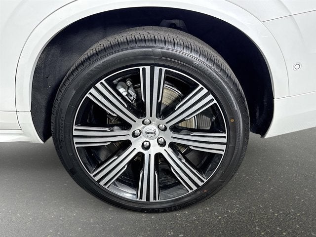 2024 Volvo XC90 Plus Bright Theme