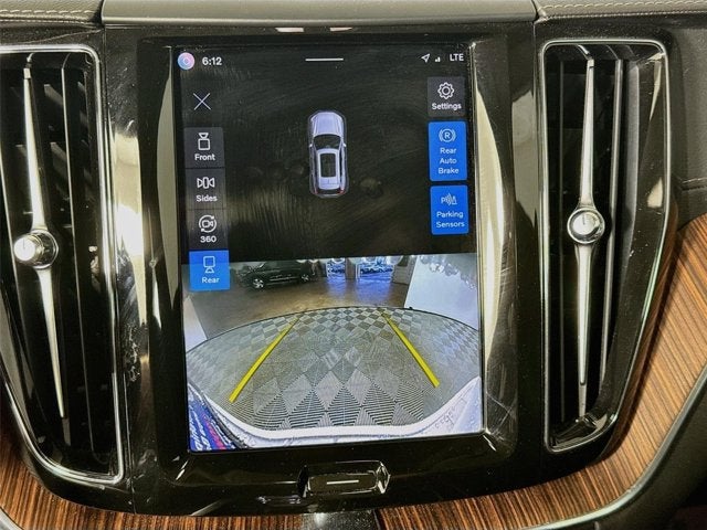 2023 Volvo XC60 Ultimate Dark Theme