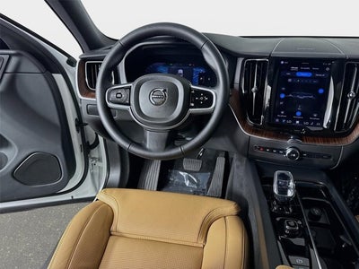 2023 Volvo XC60 Ultimate Dark Theme