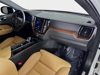 2023 Volvo XC60 Ultimate Dark Theme