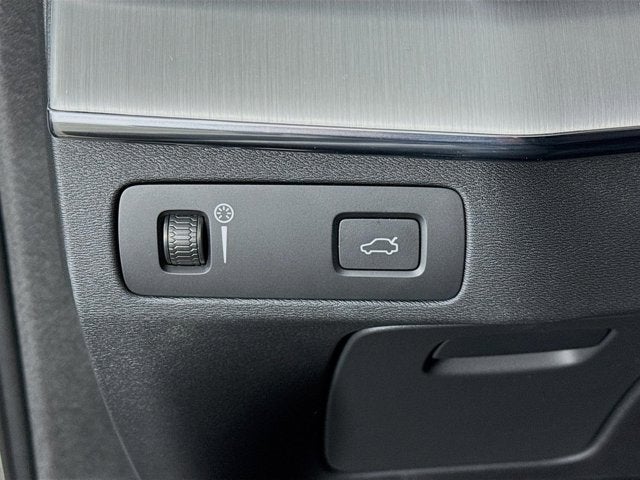 2022 Volvo XC90 Momentum