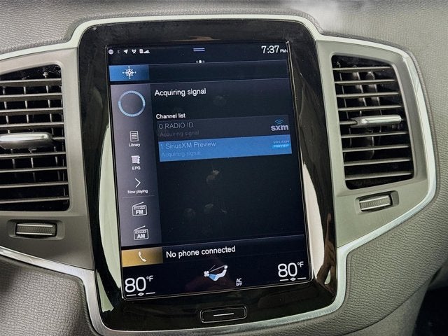 2022 Volvo XC90 Momentum