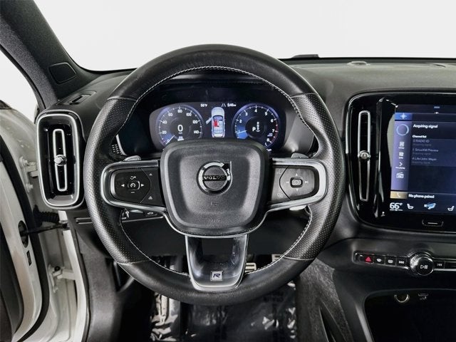 2020 Volvo XC40 R-Design