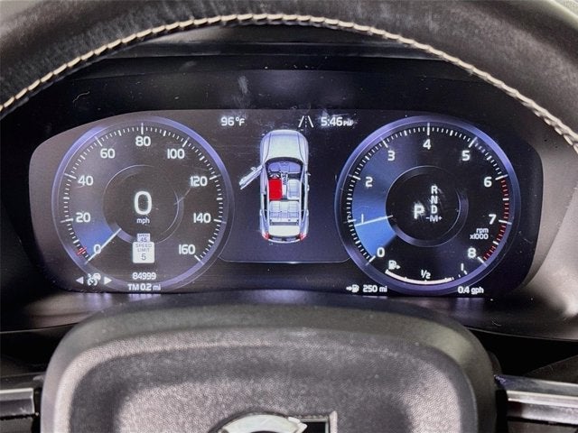 2020 Volvo XC40 R-Design