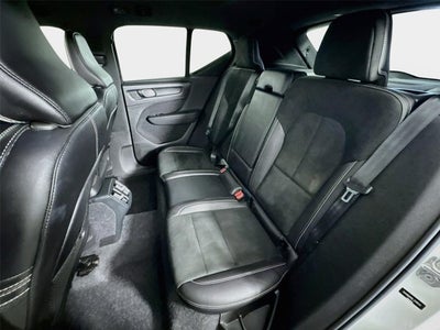 2020 Volvo XC40 R-Design