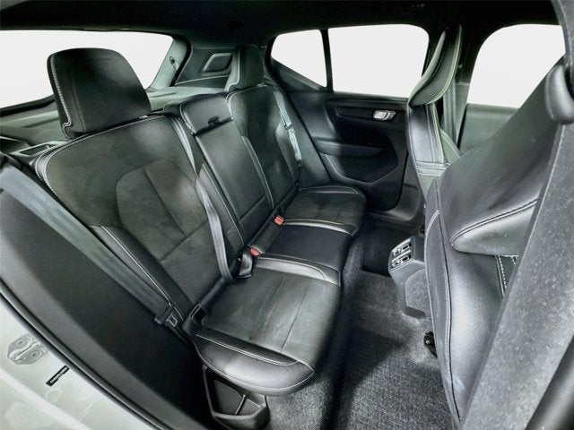 2020 Volvo XC40 R-Design