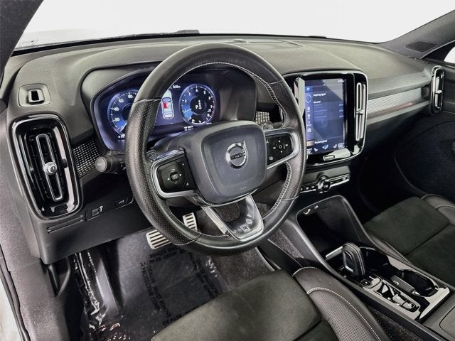 2020 Volvo XC40 R-Design