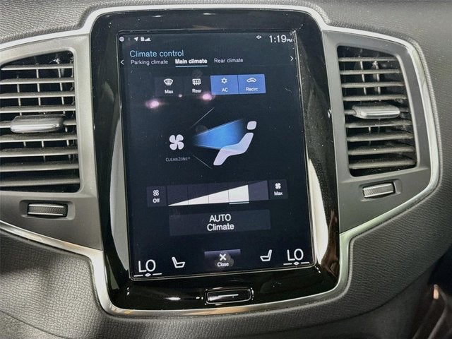 2020 Volvo XC90 Momentum