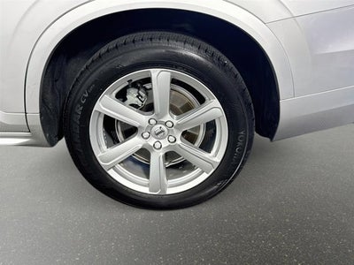 2020 Volvo XC90 Momentum
