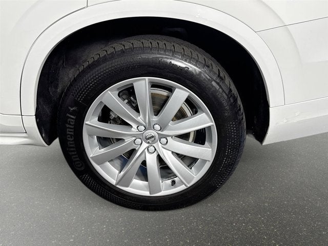 2019 Volvo XC90 Momentum