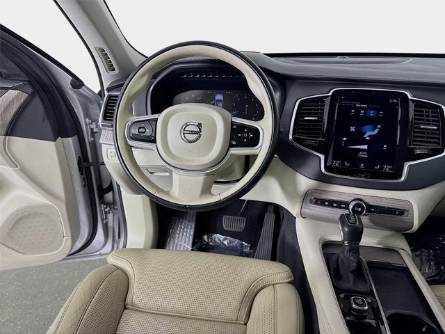 2022 Volvo XC90 Inscription