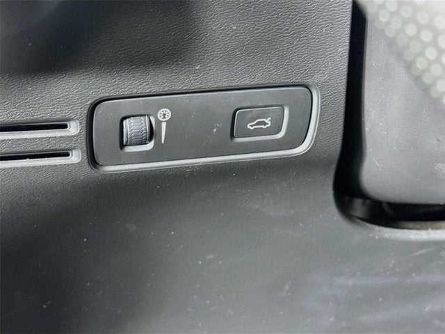 2020 Volvo XC40 R-Design