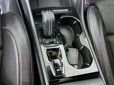 2020 Volvo XC40 R-Design